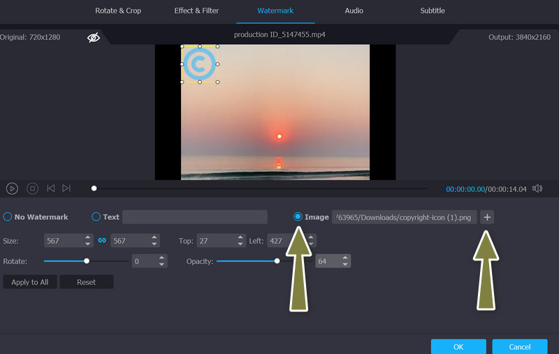 著作権マークを追加